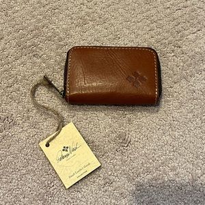 Patricia Nash Abri Leather Zip-Around Wallet - Tan